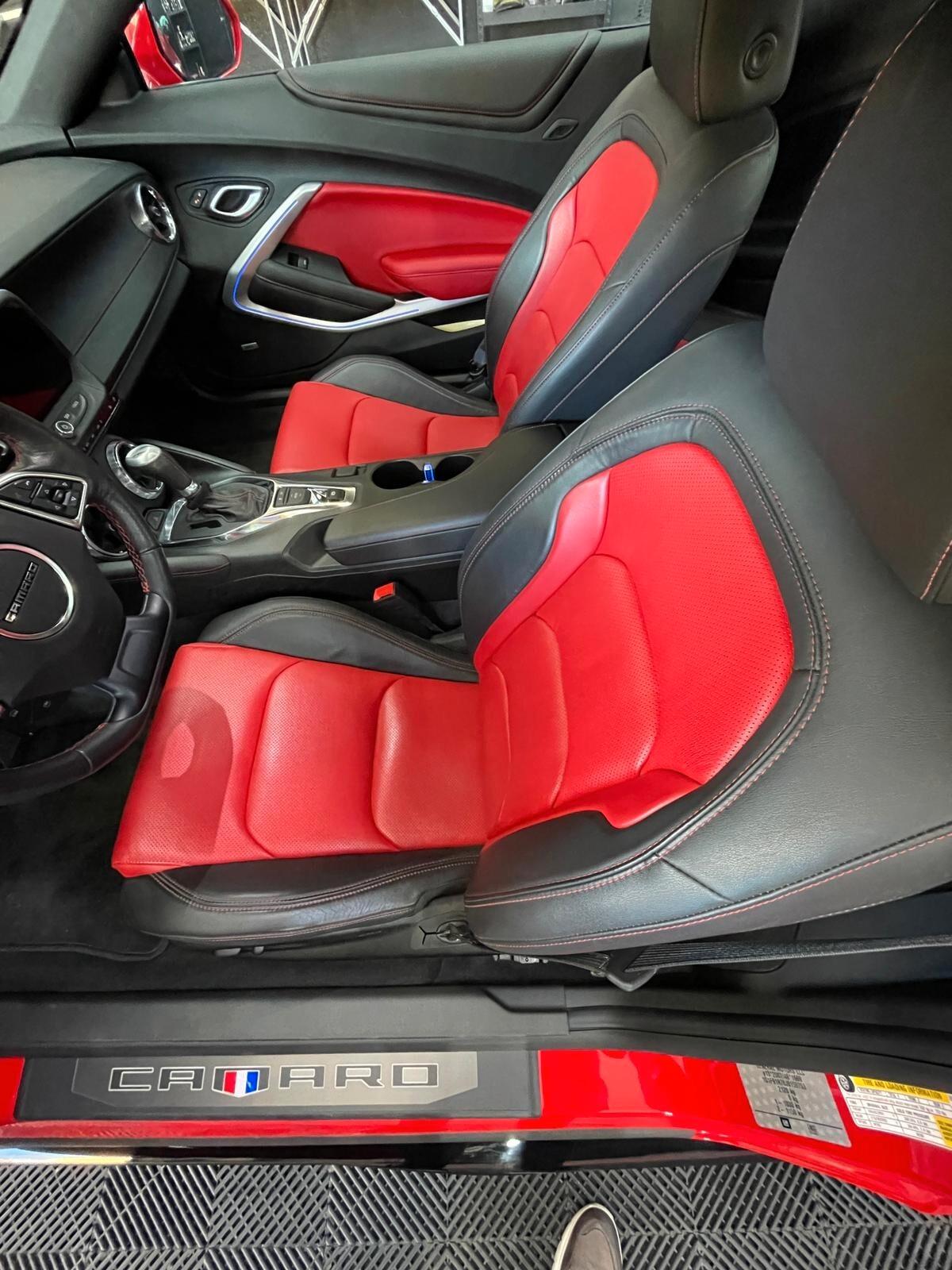 Chevrolet Camaro 6.2L V8