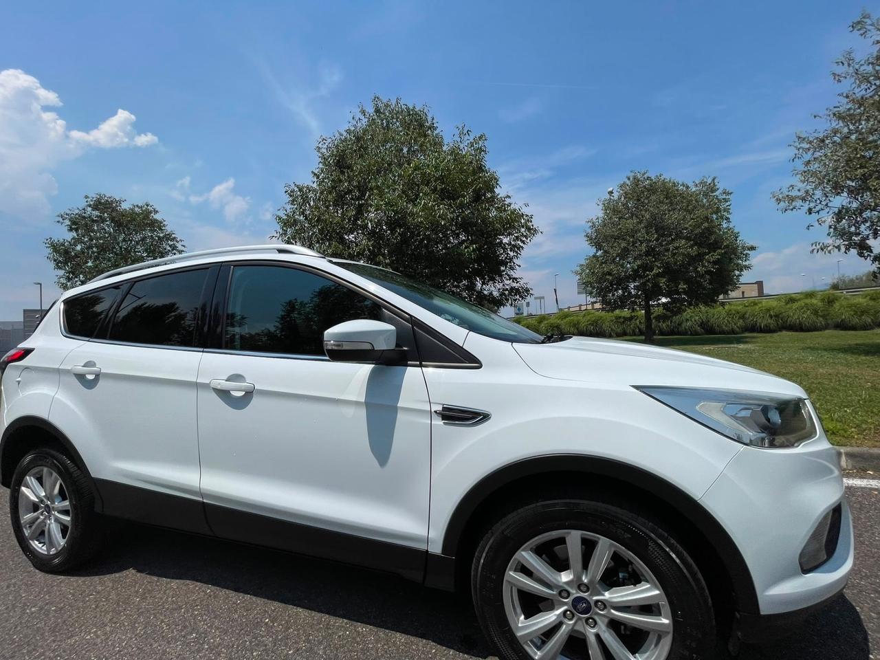 Ford Kuga 2.0 TDCI 120 CV S&S 2WD Powershift ST-Line