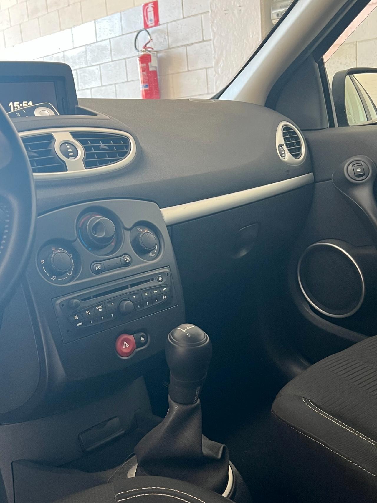 RENAULT CLIO 1.2 5P Live!