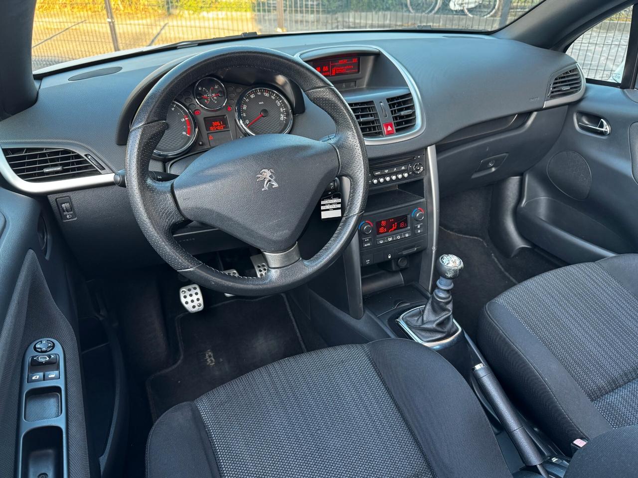 Peugeot 207 1.6 8V HDi 112CV CC Allure