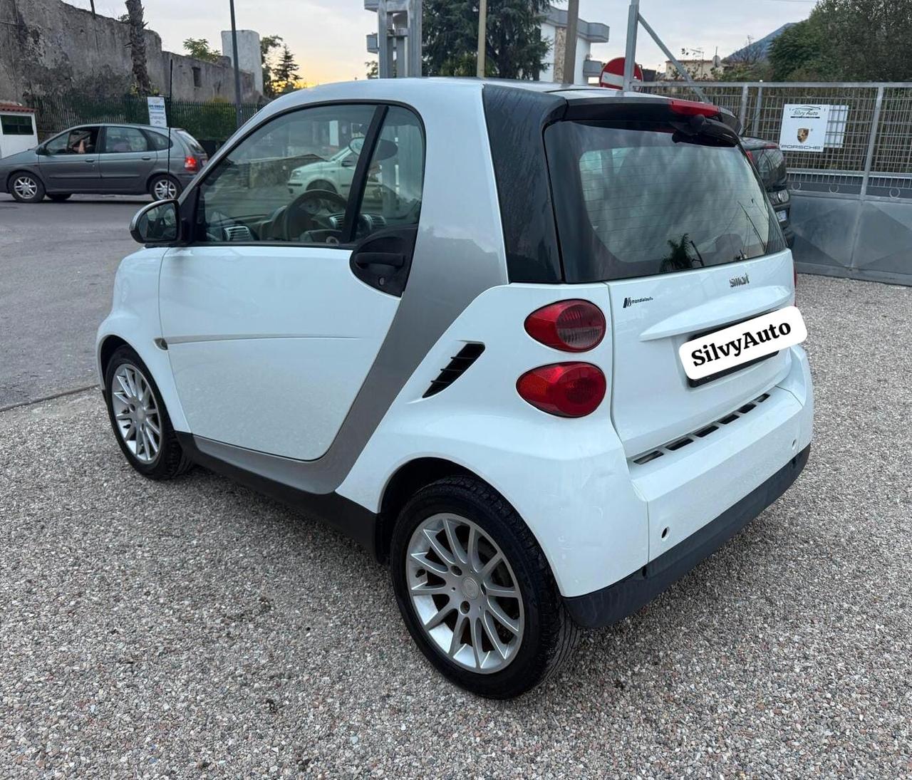 Smart ForTwo 1000 52 kW coupé limited one