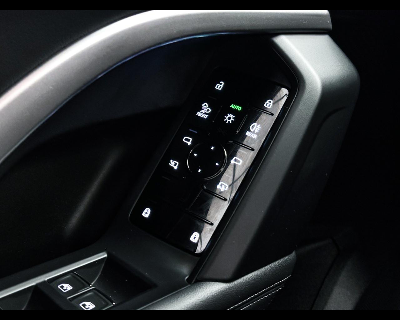 AUDI Q5 3ª serie - Q5 SPB TDI 150 kW mHEV+ S tronic quattro S line edition