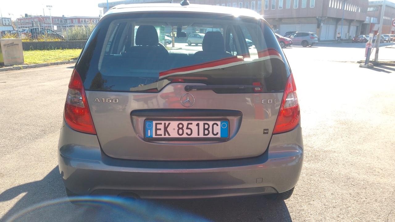 Mercedes-benz A 160 CDI automatico neop 2012