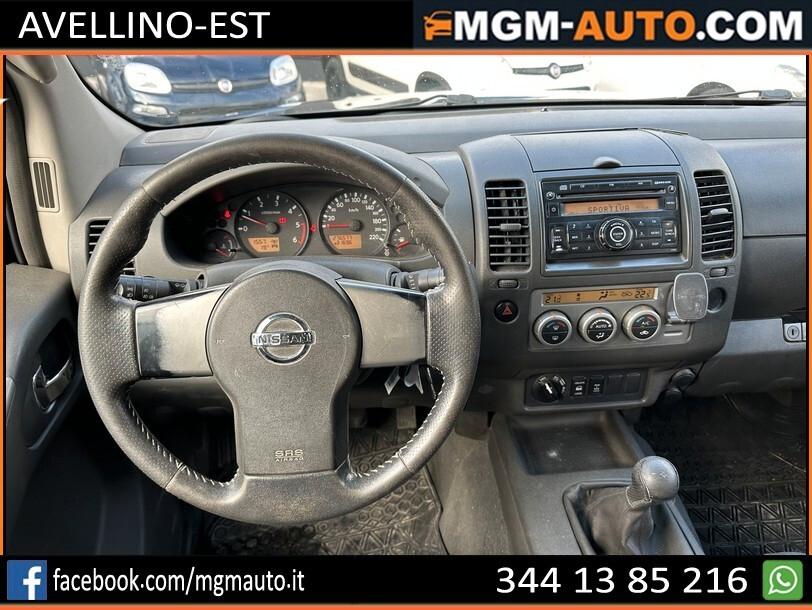 Nissan Navara 2.5 dCi 4 porte Double Cab XE pick-up