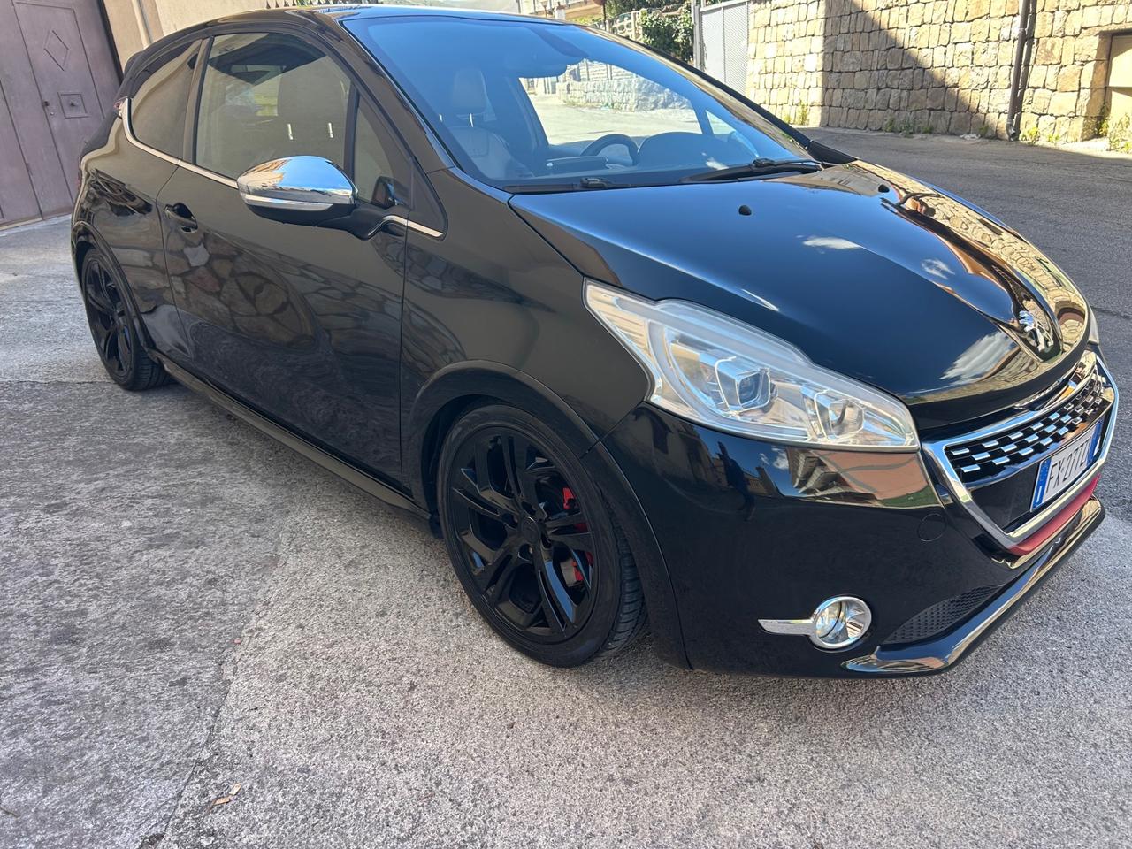Peugeot 208 1.6 THP 200 CV 3 porte GTi