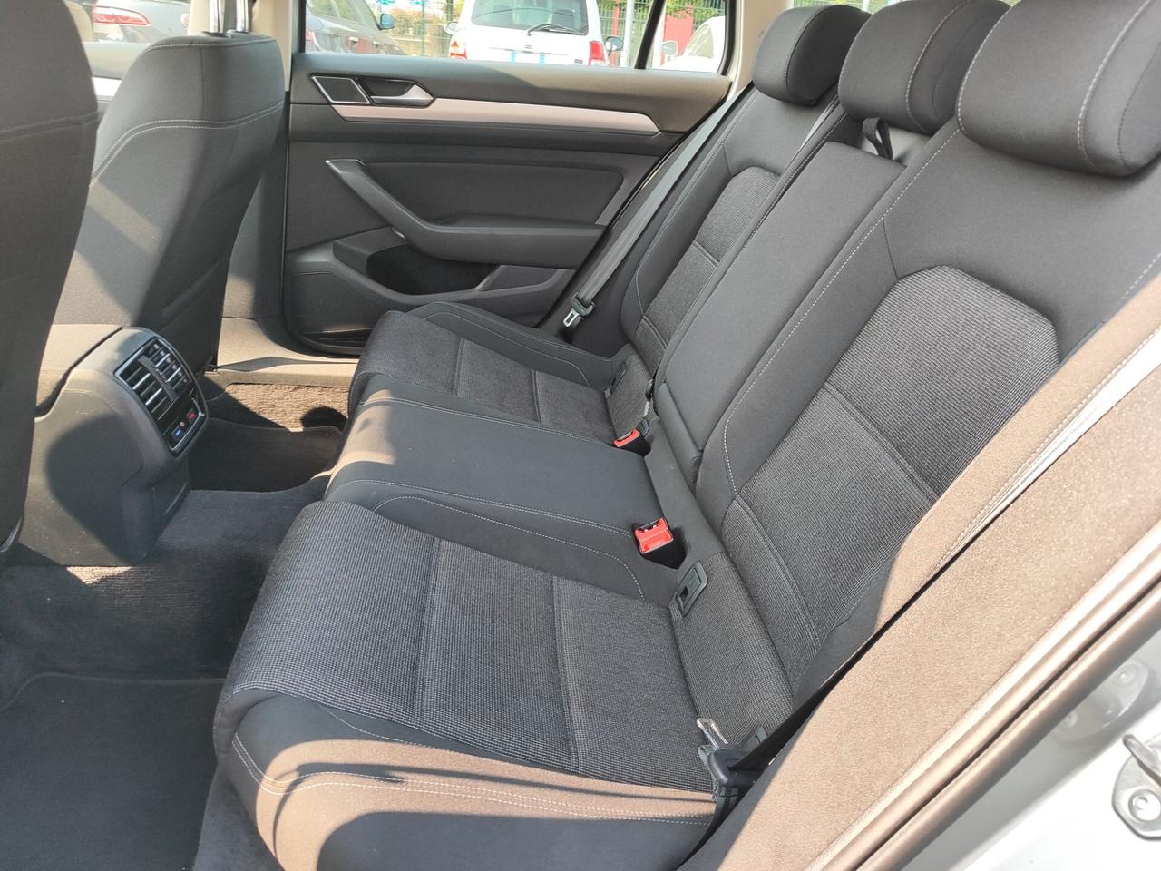 Volkswagen Passat Variant Businessline 1.6 TDI BlueMotion Technology