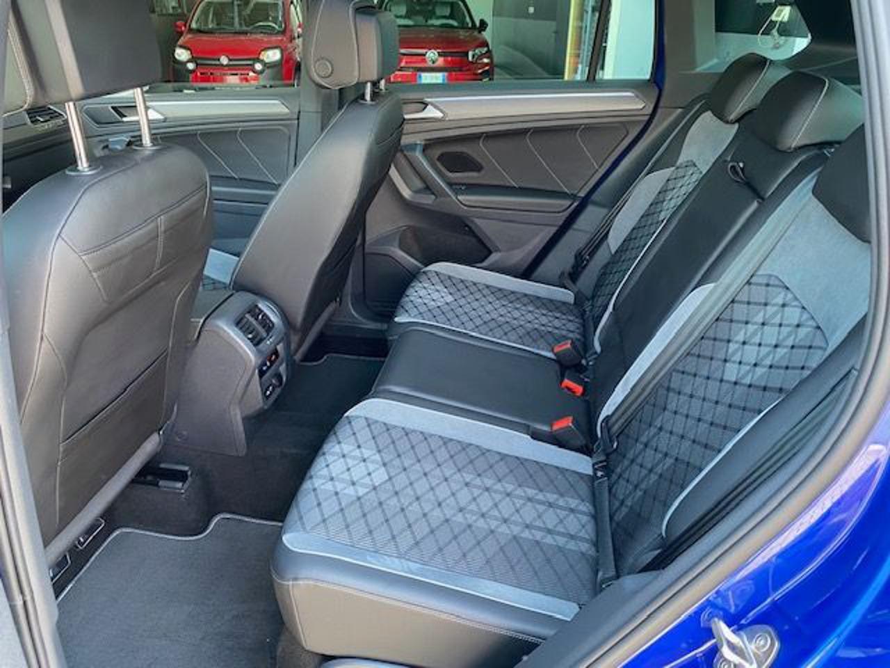 Volkswagen Tiguan 2.0 TDI 200 CV DSG Tetto 4MOTION R-Line