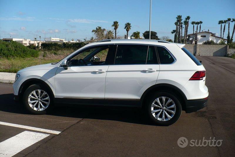 Volkswagen Tiguan 2.0 TDI SCR Business BlueMo...