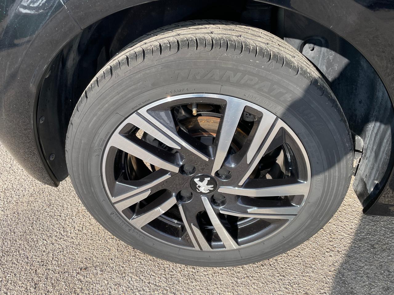 Peugeot 208 1.2 PureTech 100cv EAT8 5 porte Allure Pack