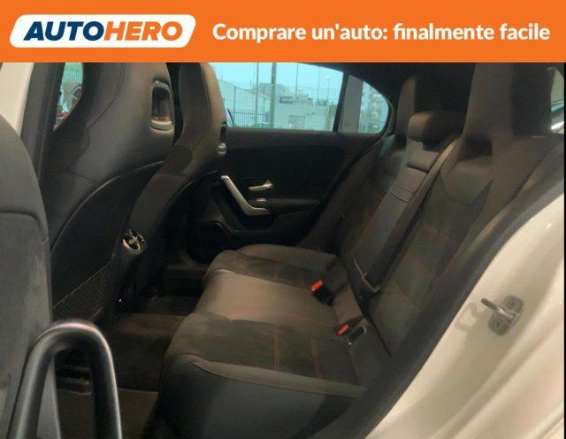 MERCEDES-BENZ A 180 Automatic AMG Line Premium