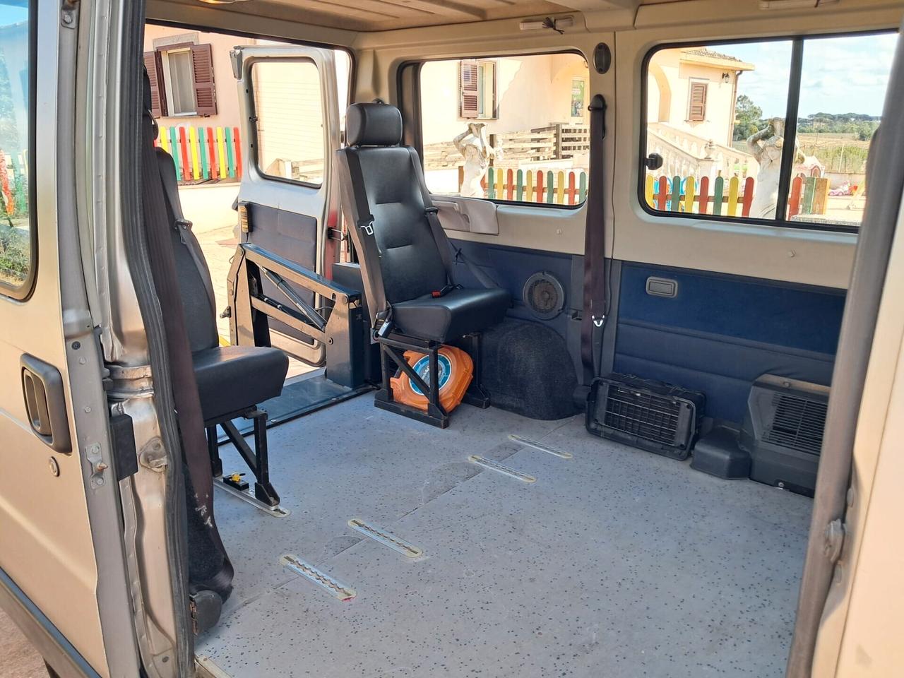 Fiat Ducato 7 posti TRASPORTO DISABILI 2 CARROZZINE PEDANA ELETTROIDRAULICA