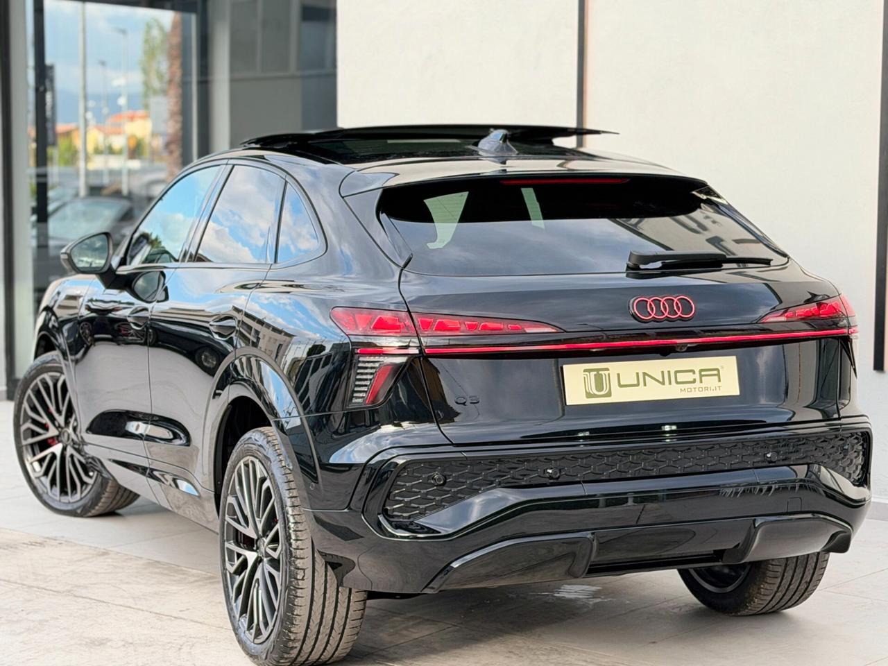 Audi Q3 Sportback 2.0 tdi S line 150cv S-tronic IVA ESPOST