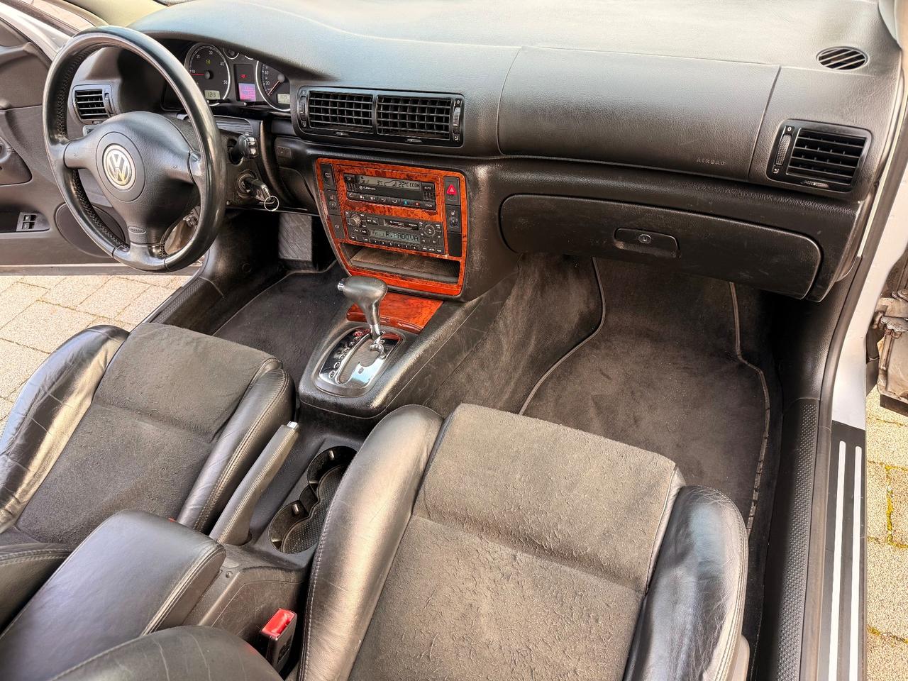 Volkswagen Passat 1.9 TDI/130 CV cat H.line Cambio automatico