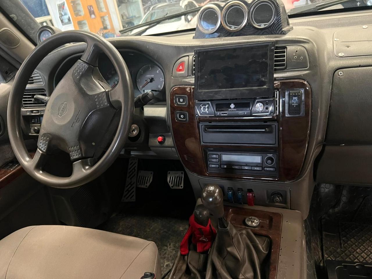 Nissan Patrol GR Y 61 2.8 TD OFF ROAD