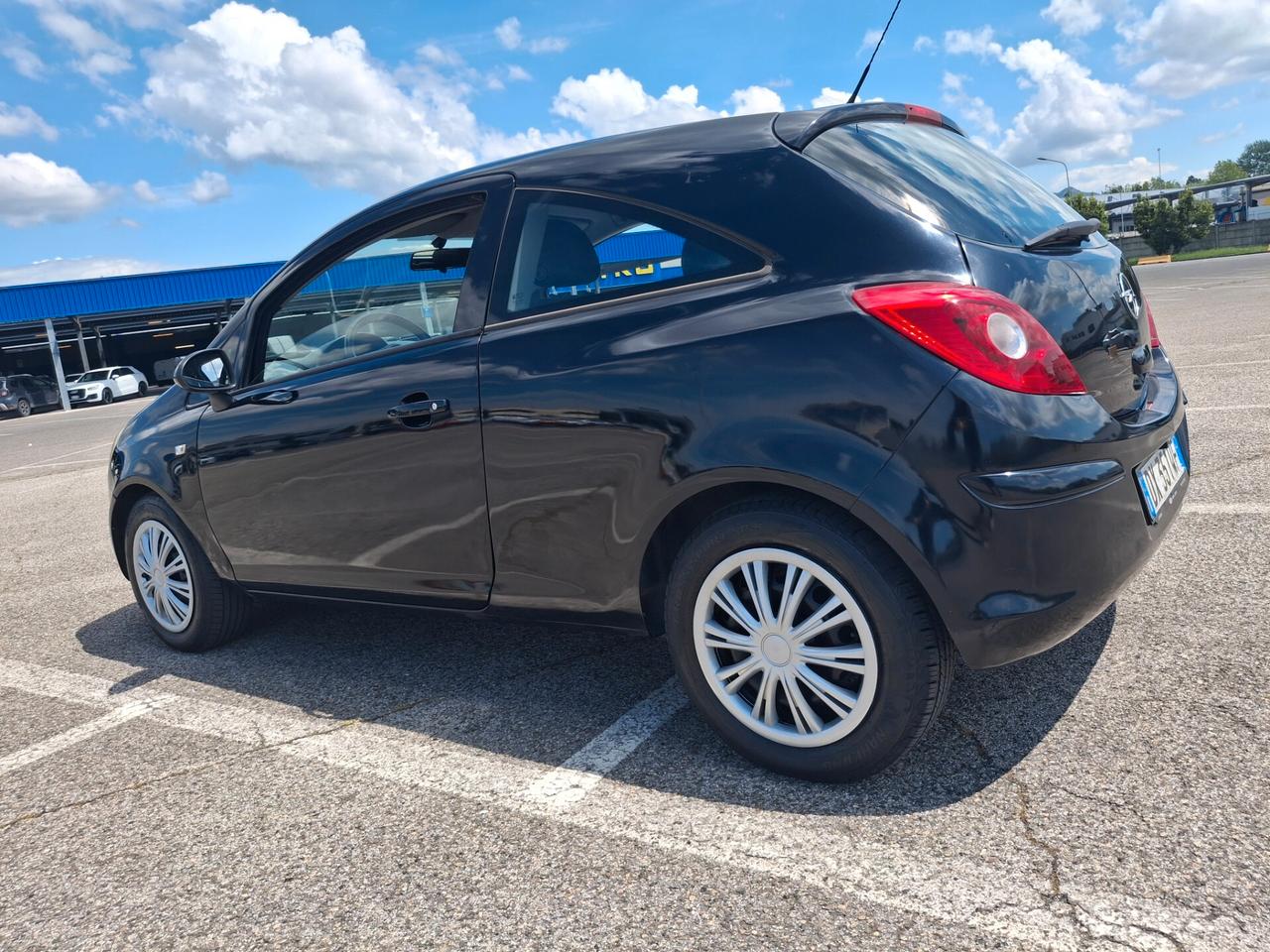 OPEL CORSA 1.2 Benzina Sport-OK NEOPATENTATI-