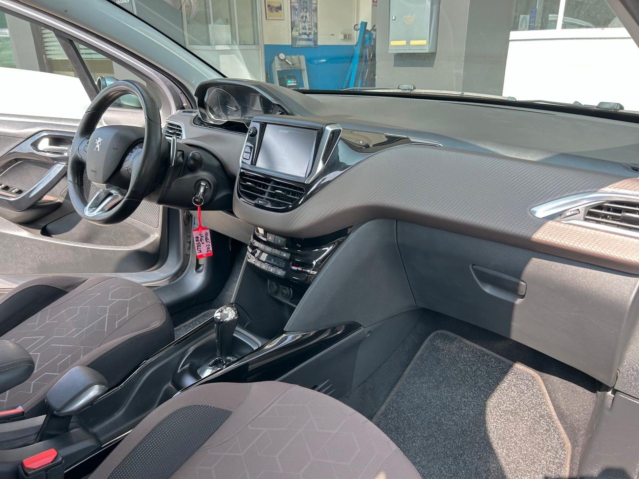 Peugeot 2008 1.6 e-HDi 92 CV - AUTOMATICA