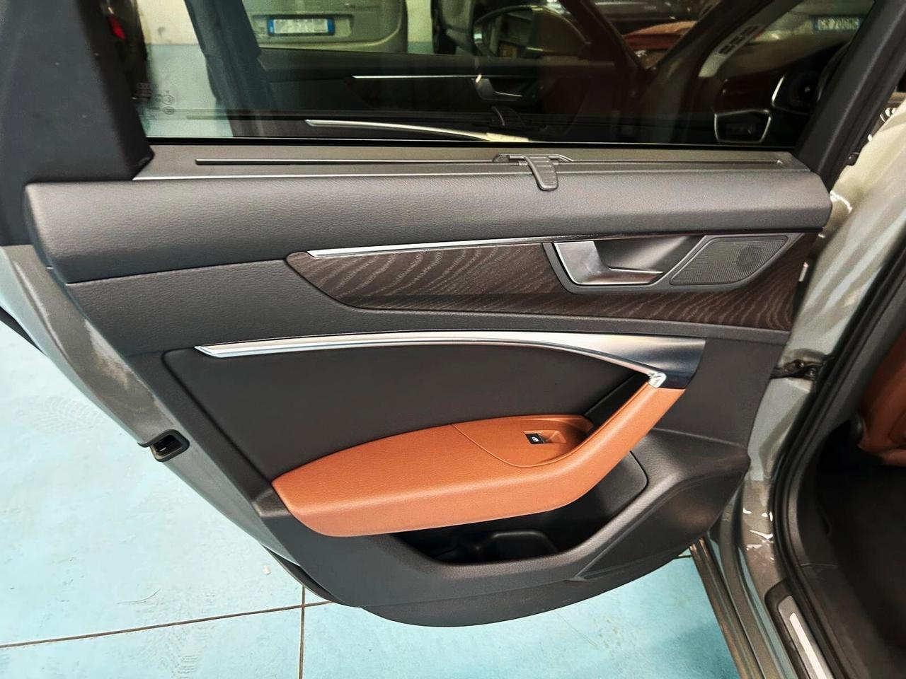 Audi A6 Avant 40 2.0 Tdi quattro S tronic Business Plus