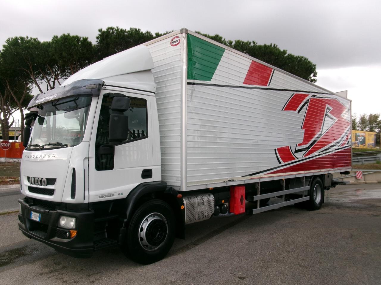 Iveco EUROCARGO 180/28 E6 FURGONE 9.60+ PEDANA **MOTORE NUOVO**