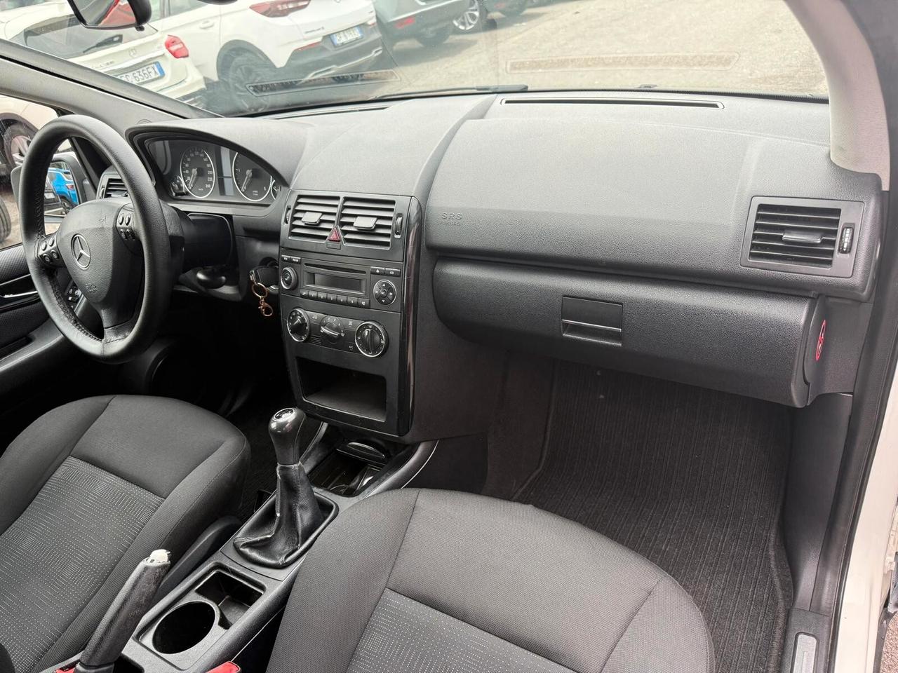 Mercedes-benz A 160 CDI BlueEFFICIENCY Executive