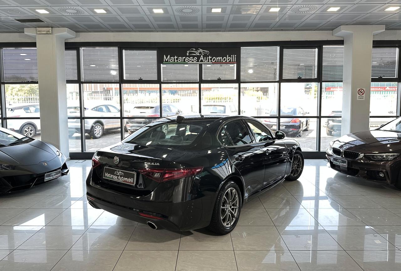 Alfa Romeo Giulia MY19 2.0 200CV AT8 Radar 1Proprietario Garanzia