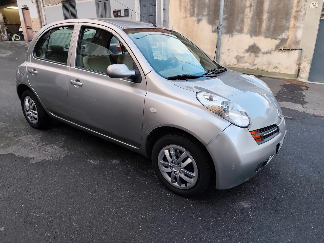 Nissan Micra 1.2 5 porte benzina