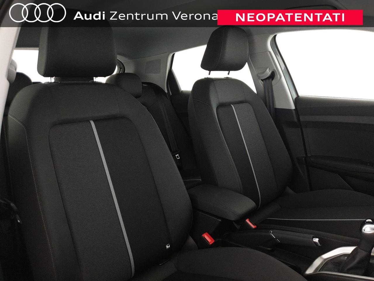 Allstreet 30TFSI 116CV S tronic Identity Contrast