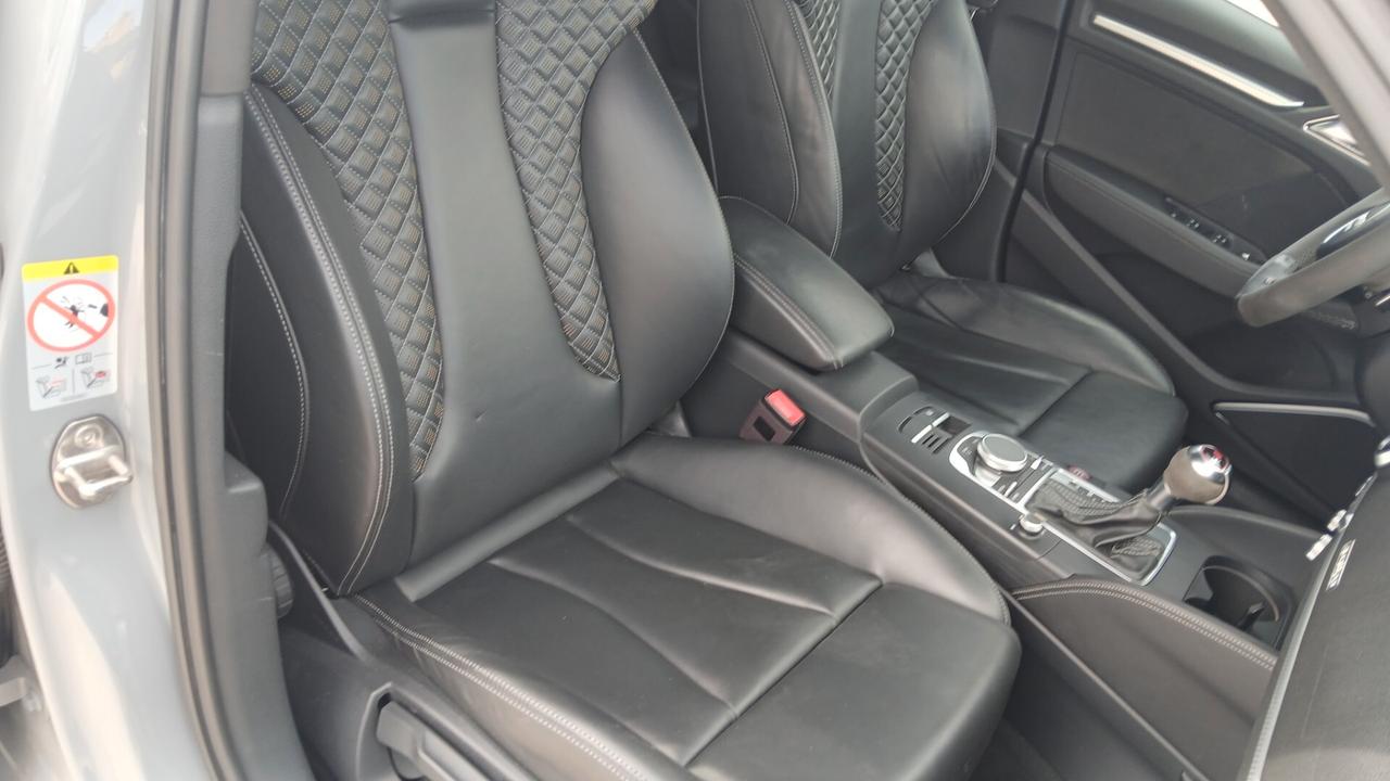 Audi RS3 TFSI 400 CV