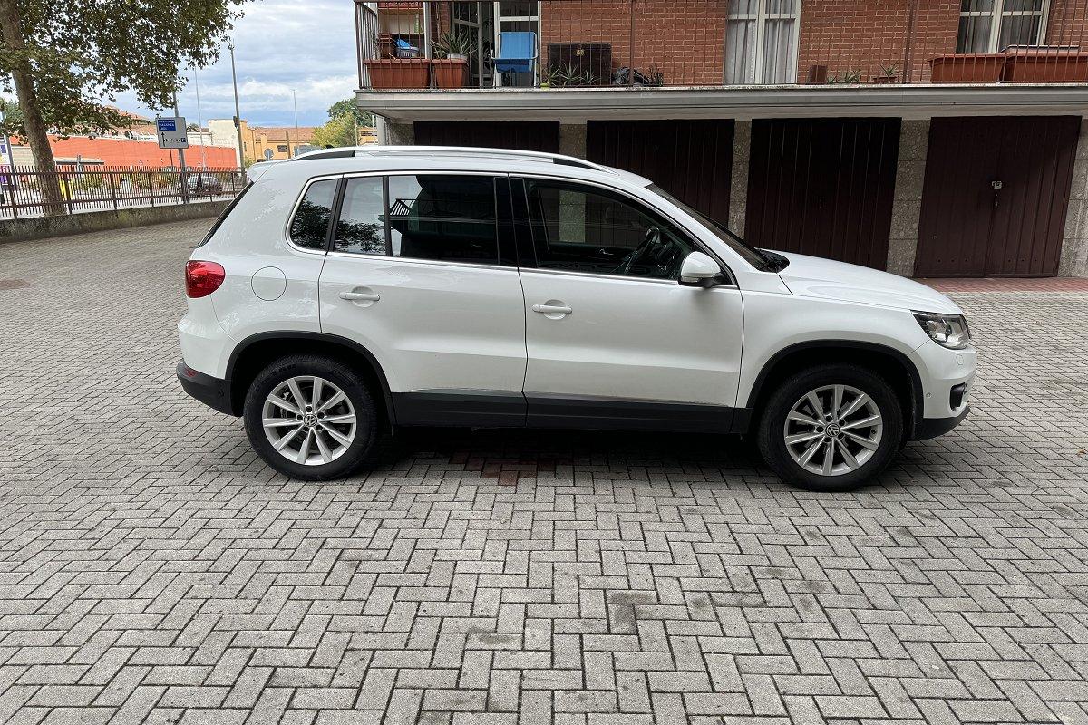 VOLKSWAGEN Tiguan 2.0 TDI 140CV 4MOTION DSG Sport & Style