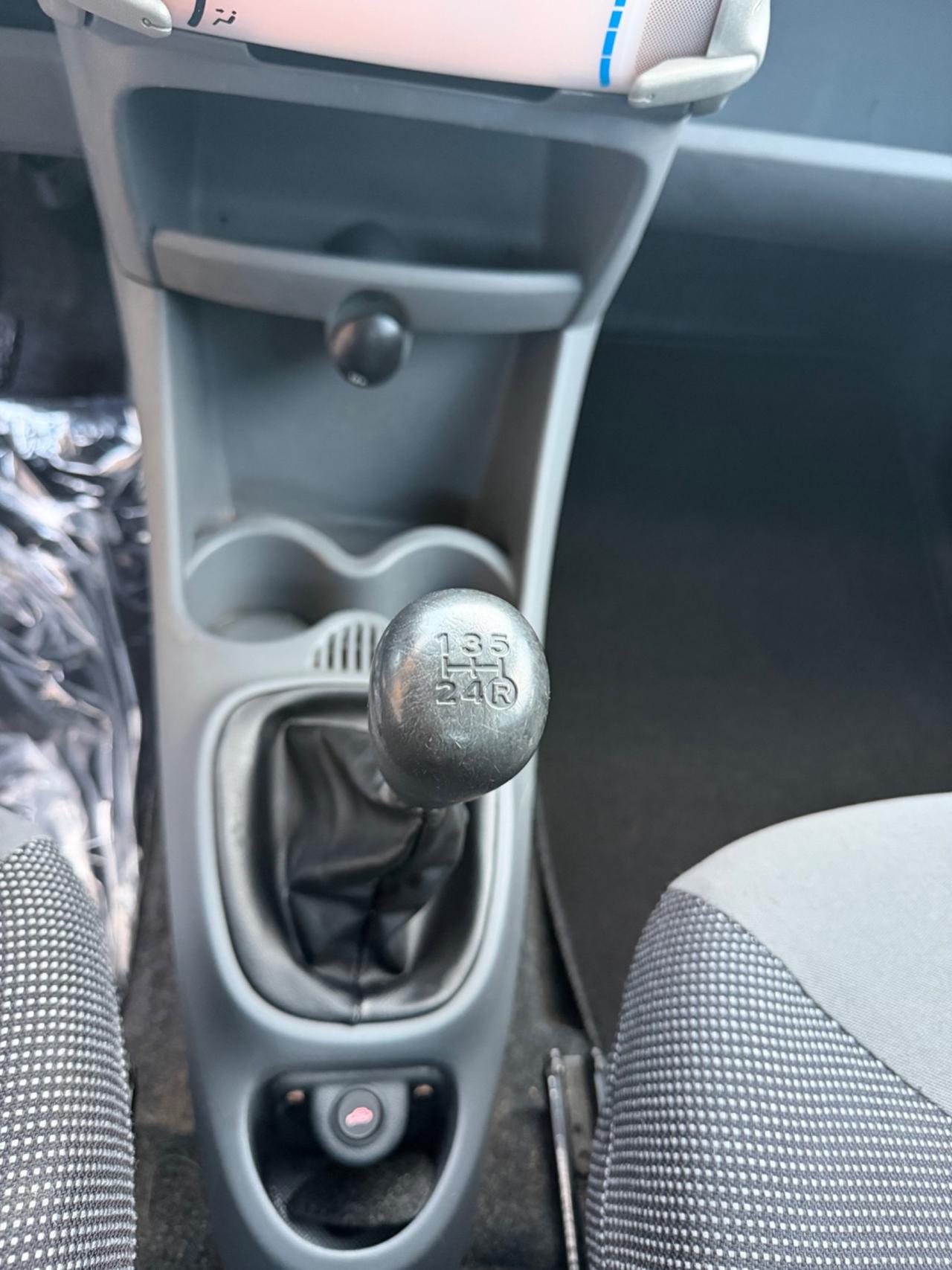 Peugeot 107 1.0 68CV