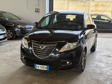 Lancia Ypsilon 0.9 TwinAir 85 CV 5 porte Metano Ecochic Elefantino