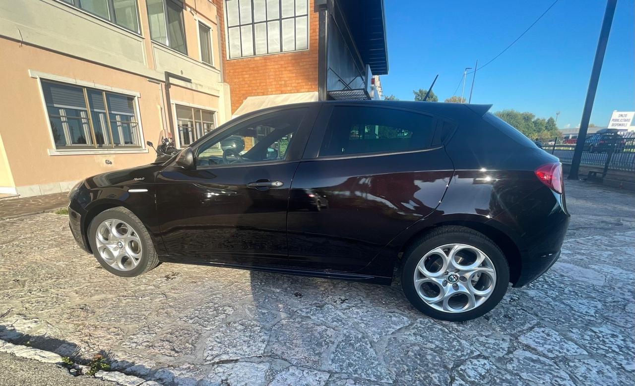 Alfa Romeo Giulietta 1.6 JTDm-2 120 CV Sprint