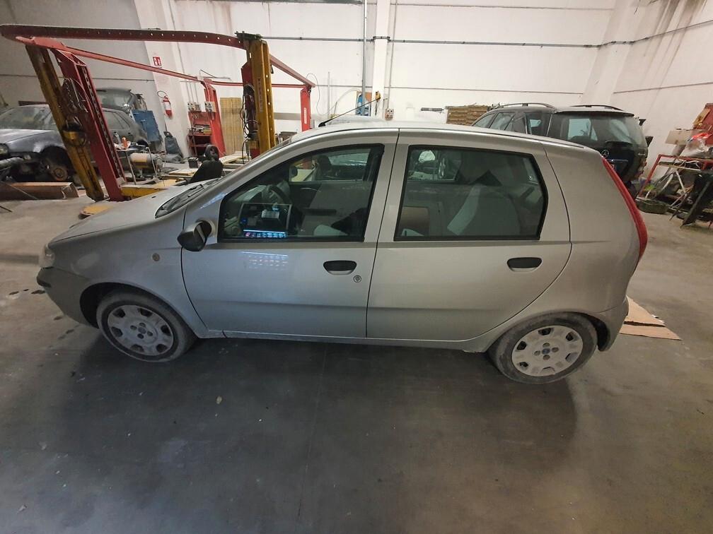 Fiat Punto 1.2 5p. Active Natural Power