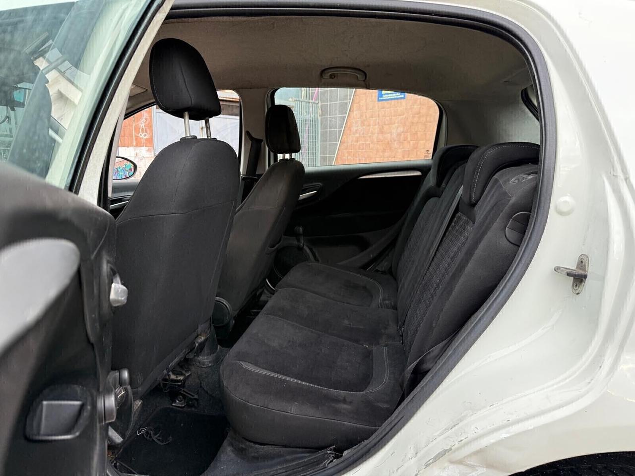 2016 Fiat Punto 1.4 8V 5 porte Natural Power Lounge