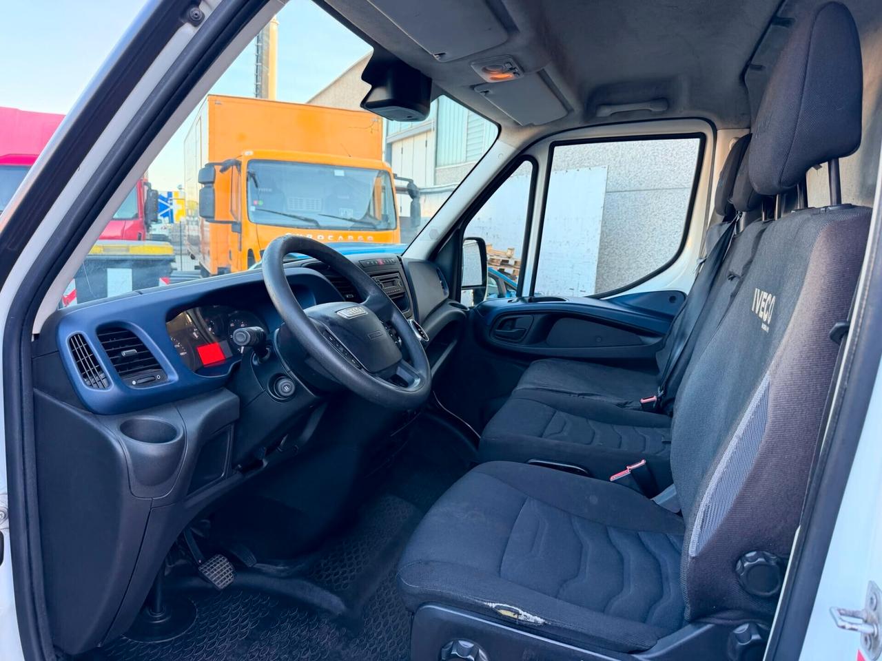 Iveco Daily 35-180 3.0 Hi-matic 2018