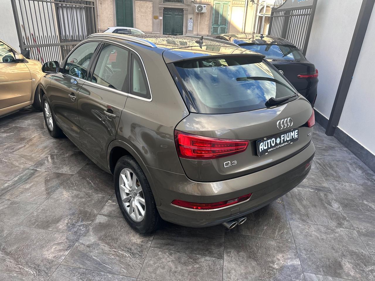 Audi Q3 2.0 TDI 120 CV Design