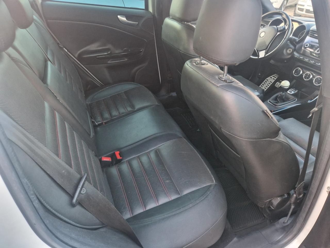 Alfa Romeo Giulietta 1.6 105 CV - 2010