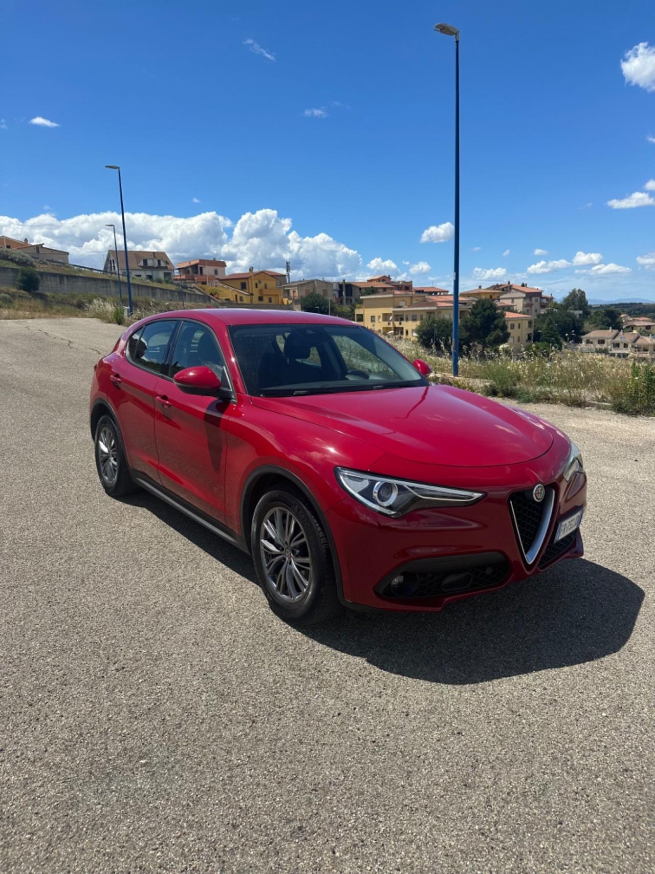 Alfa Romeo Stelvio 2.2 Turbodiesel 180 CV AT8 RWD Business