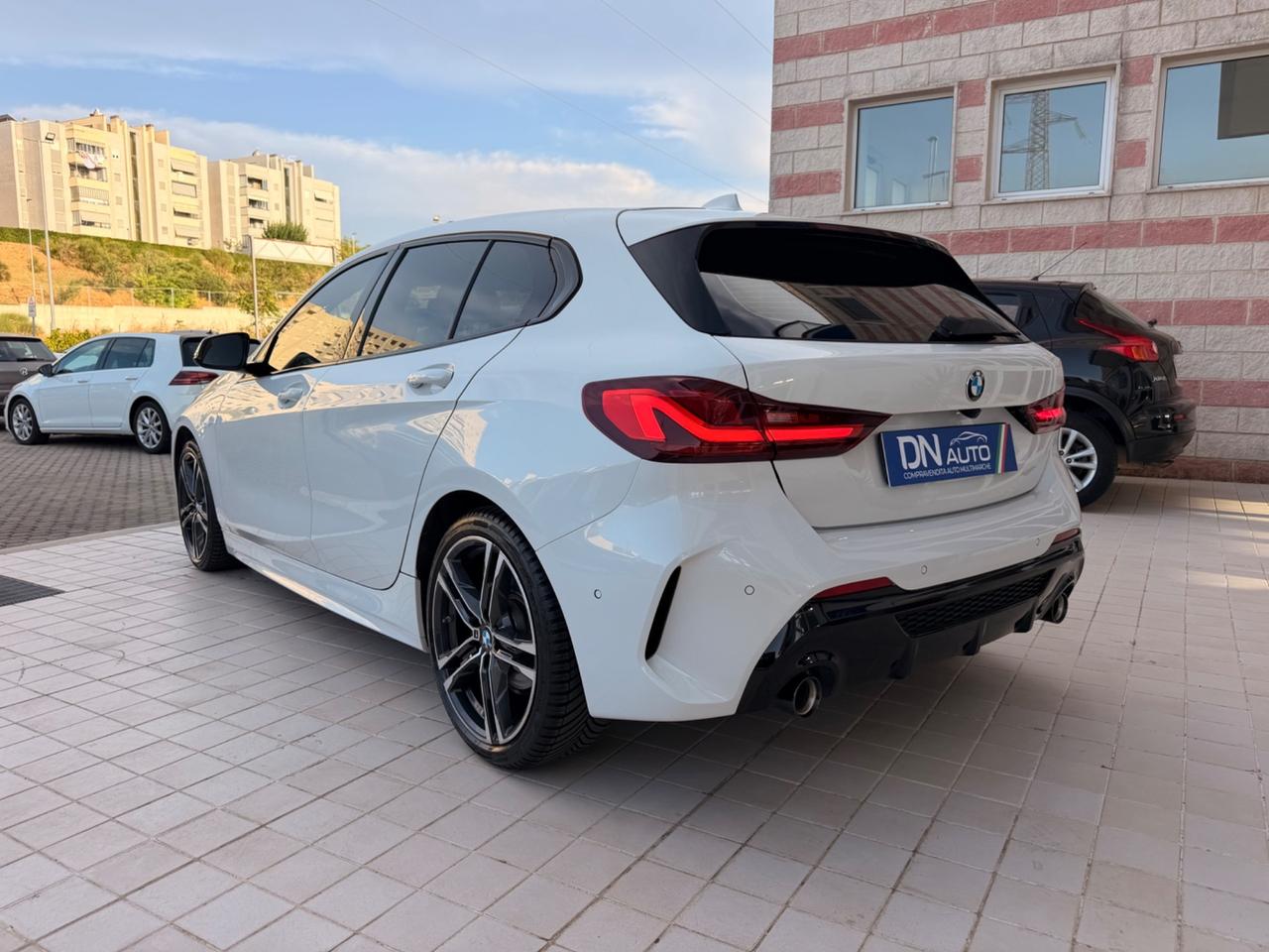 Bmw 118 118d 5p. Msport
