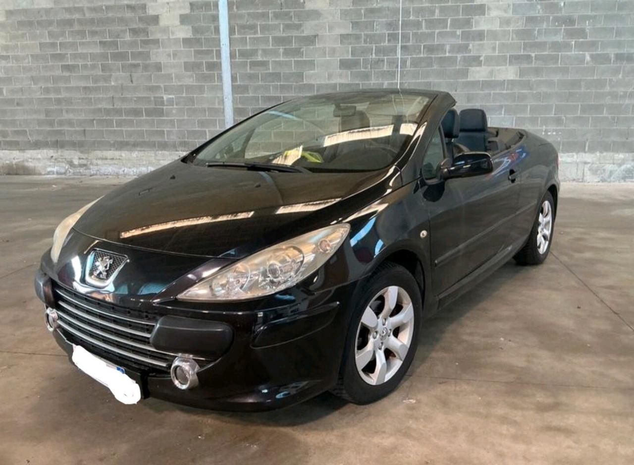 Peugeot 307 1.6 16V CC Tecno