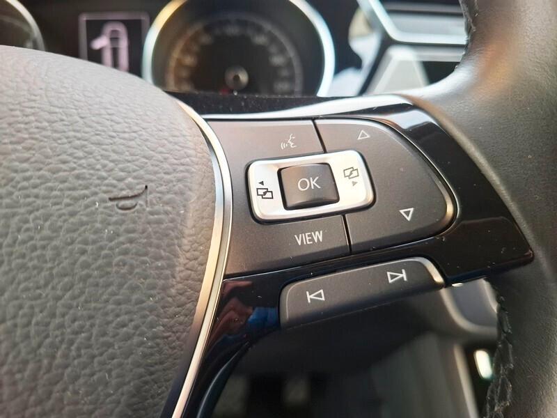 VW Touran 2.0 TDI 150cv DSG 7 POSTI!!!