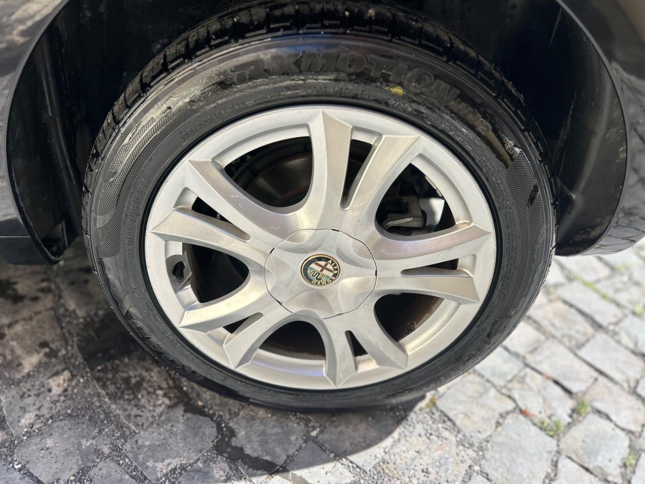 Alfa Romeo MiTo 1.3 JTDm-2 95 CV S&S Distinctive Sport Pack