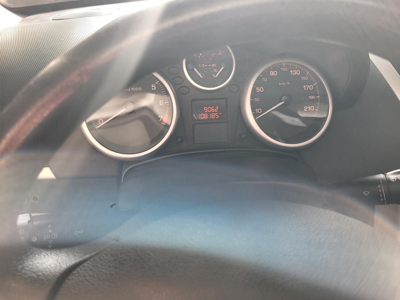 Peugeot 207 Plus 1.4 8V 75CV 5p. ECO GPL