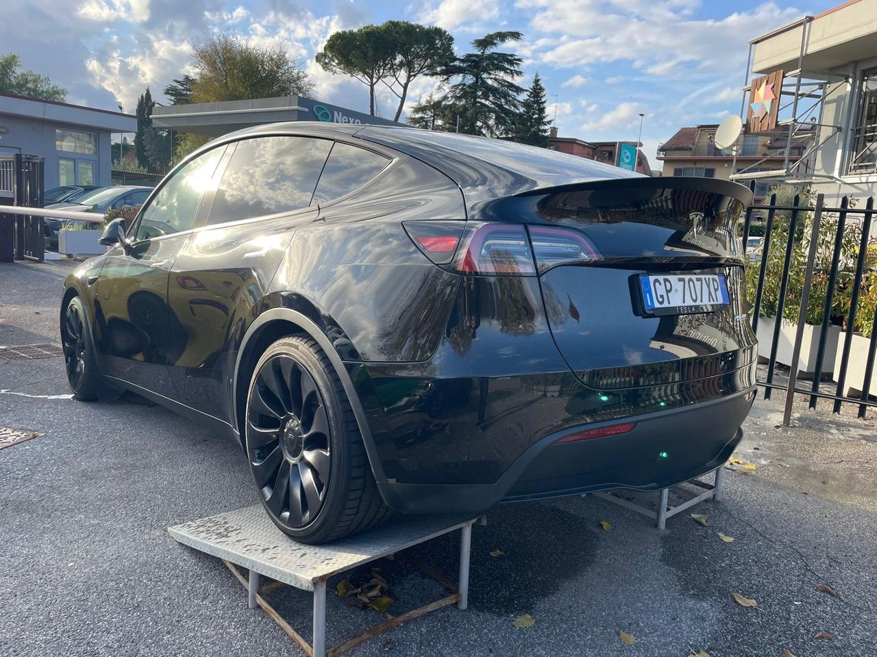 Tesla Model Y Model Y Performance AWD Dual Motor awd