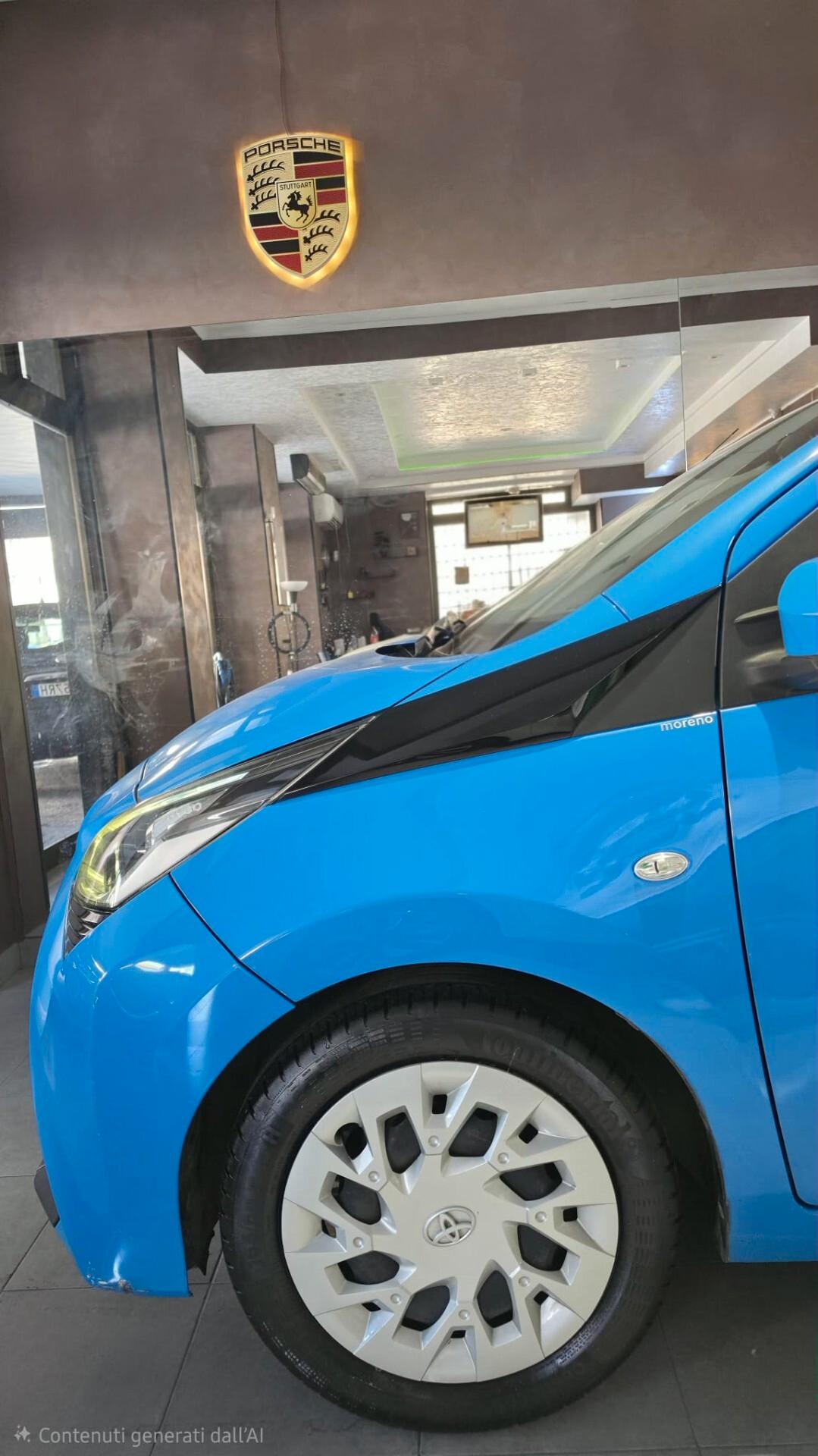 Toyota Aygo Connect 1.0 VVT-i 72 CV 5 porte x-clusiv