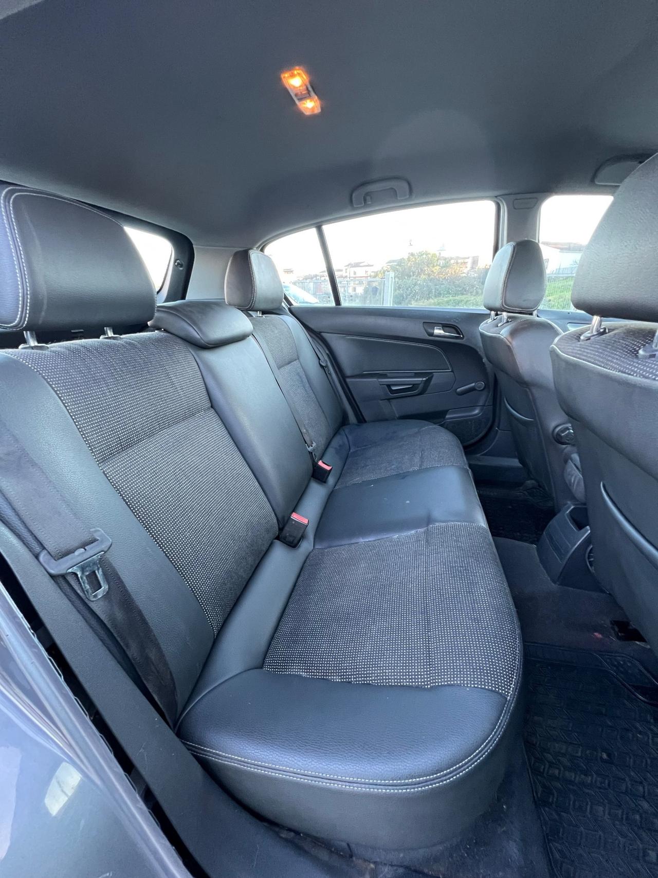 Opel Astra 1.7 CDTI 101CV 5 porte Enjoy