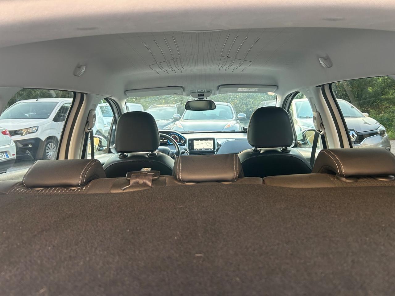 Peugeot 2008 BlueHDi 120 S&S Black Matt Euro6B