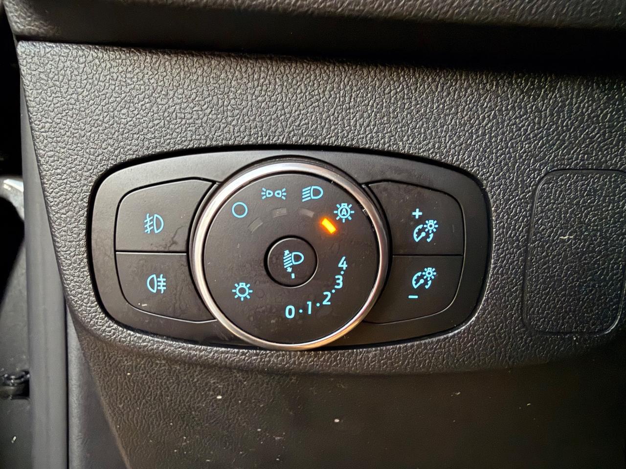 Ford Focus 1.5 EcoBlue 120 CV berlina TITANIUM