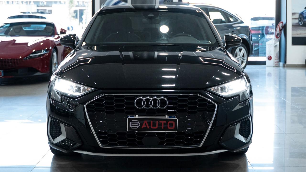 Audi A3 SPB 35 TDI S TRONIC SPORT BLACK EDITION 18" XENO NAVI FULL OPTIONAL