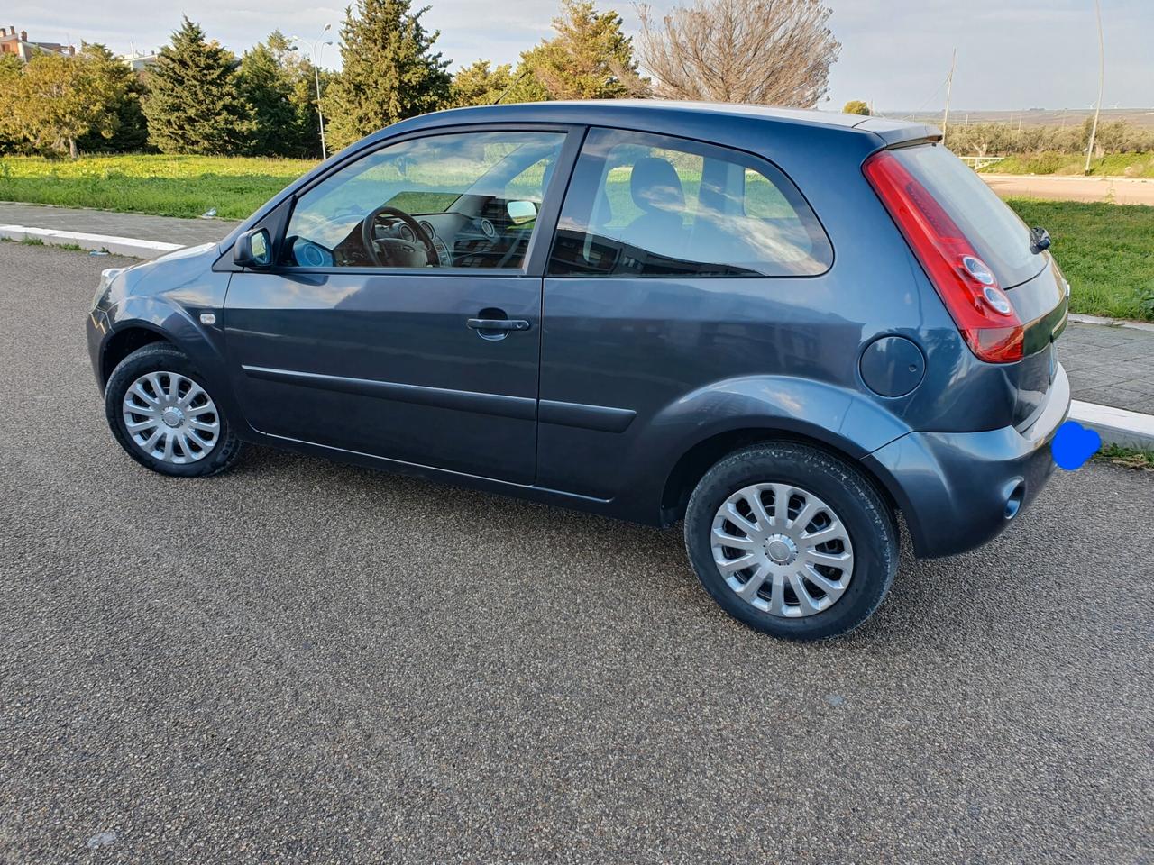 Ford Fiesta 1.2 benzina anno 08 69cv