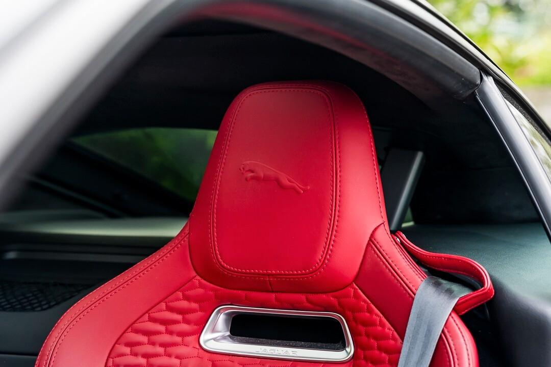 Jaguar F-Type 5.0 V8 First Edition 450 AWD